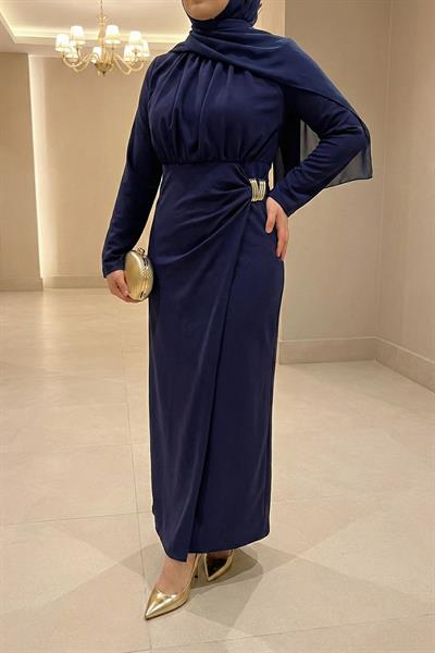 Yandan Tokalı Lacivert Scuba Krep Elbise