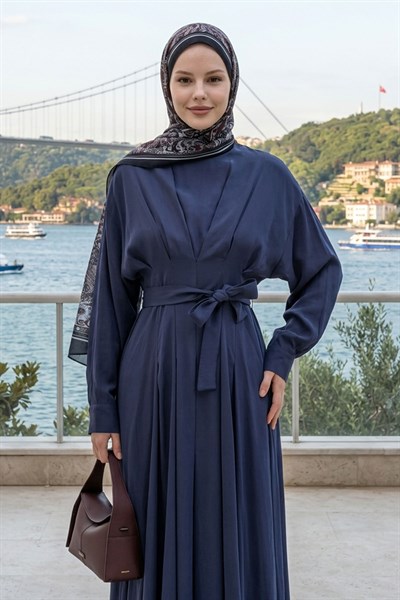 Yarasa Kol Kuşaklı Lacivert Elbise