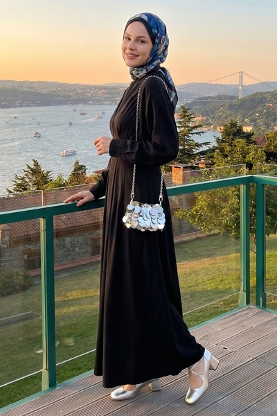 Yarasa Kol Kuşaklı Siyah Elbise