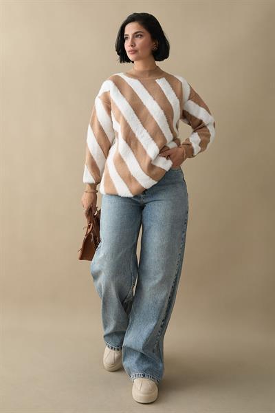 Yumoş Çift Şeritli Camel Triko Kazak