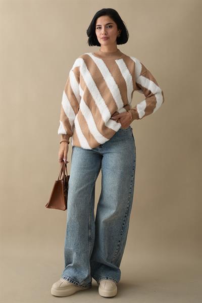 Yumoş Çift Şeritli Camel Triko Kazak