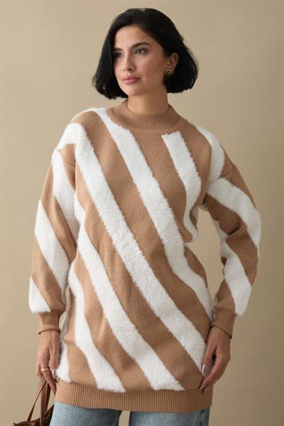 Yumoş Çift Şeritli Camel Triko Kazak