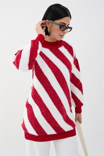 Yumoş Çift Şeritli Kırmızı Triko Kazak
