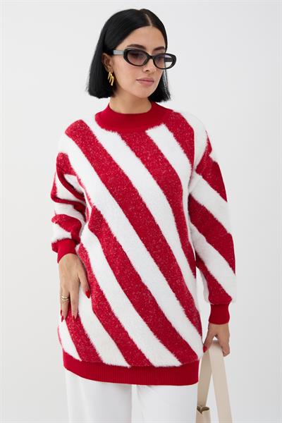 Yumoş Çift Şeritli Kırmızı Triko Kazak