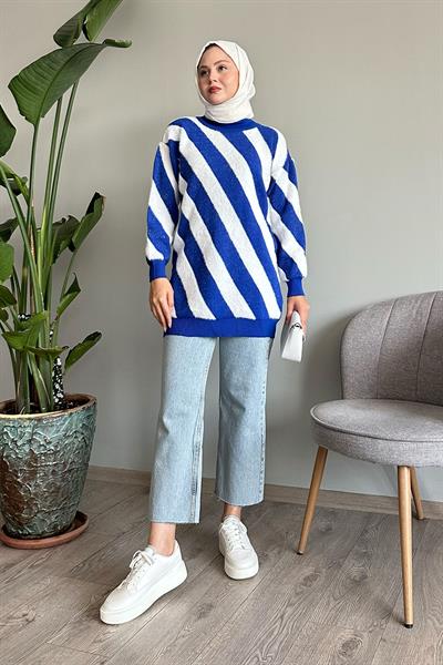 Yumoş Çift Şeritli Mavi Triko Kazak