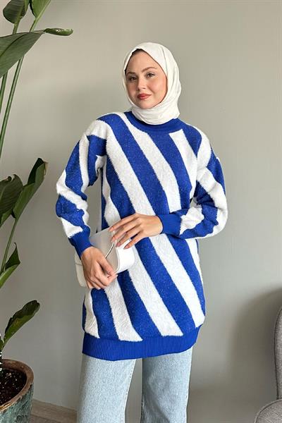 Yumoş Çift Şeritli Mavi Triko Kazak