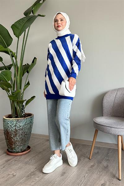 Yumoş Çift Şeritli Mavi Triko Kazak