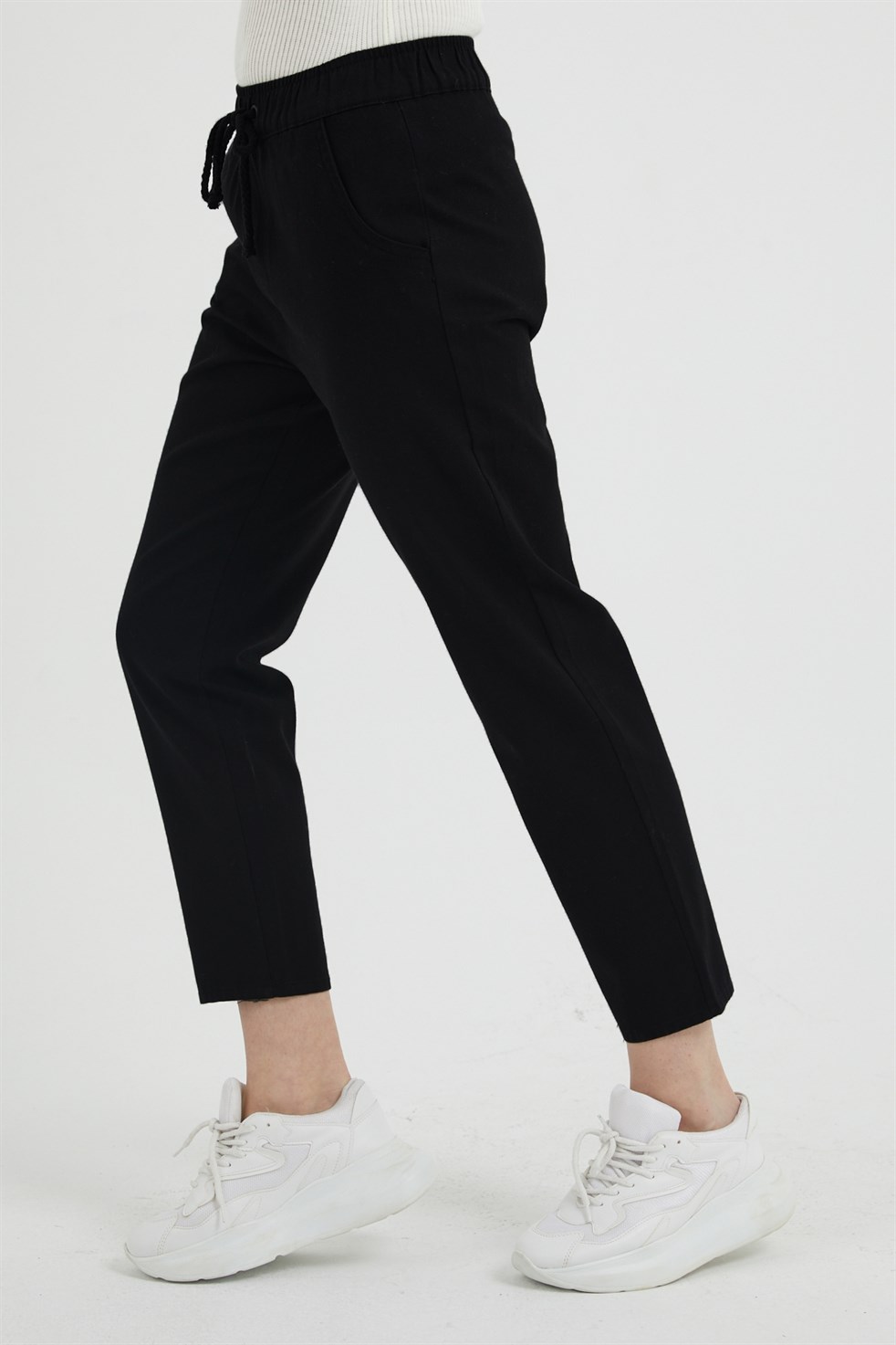 Elastic Waist Gabardine Fabric Trousers - Black