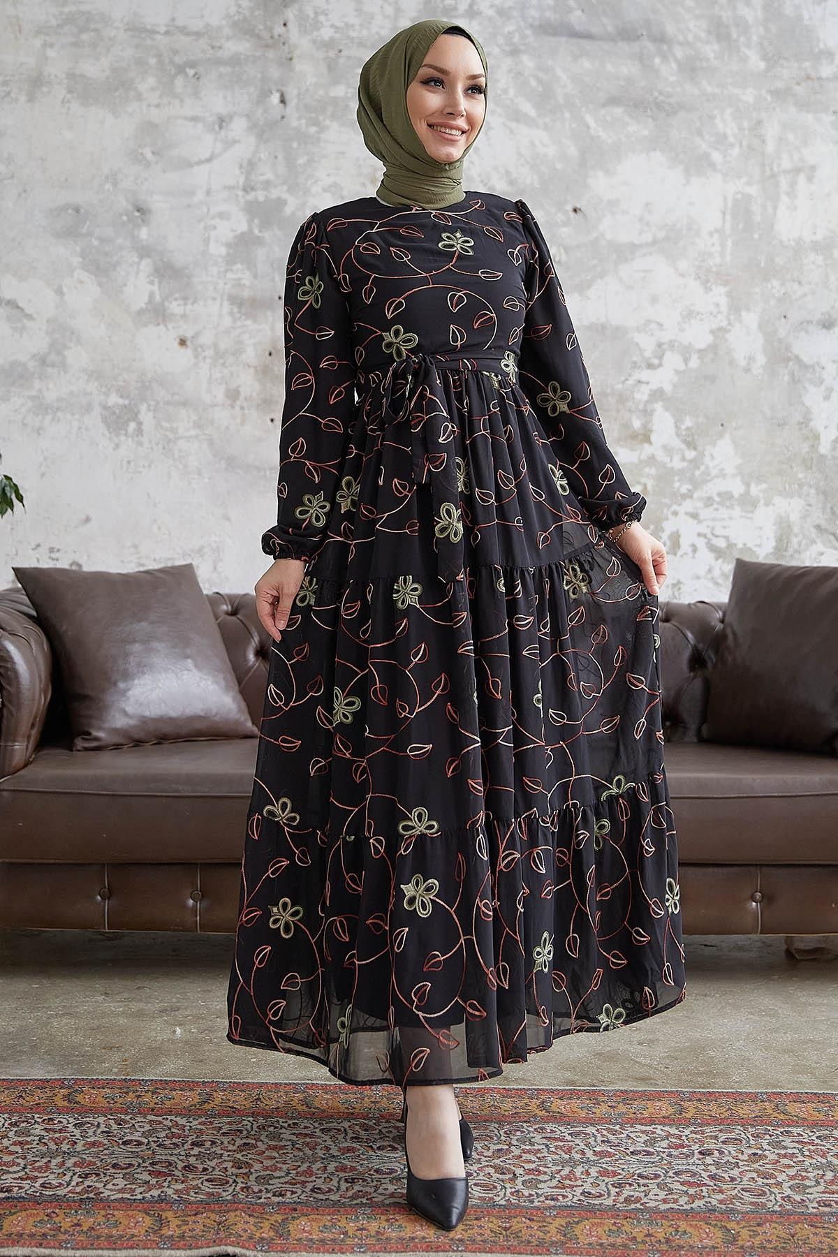 Merlin Çiçek Nakışlı Şifon Elbise - Siyah | Modasima.com