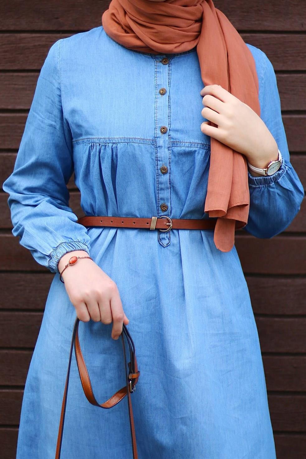 Yoke Buttoned Light Wash Denim Dress