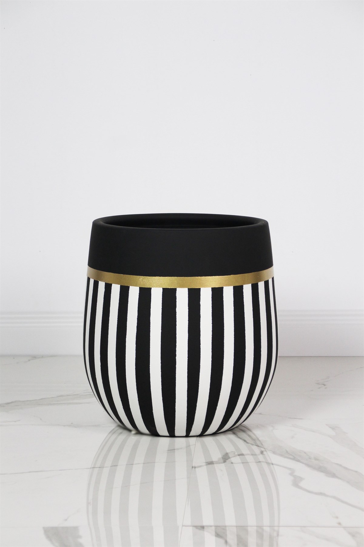 Royal Exclusive Siyah Beyaz 32cmx38cm Saksı