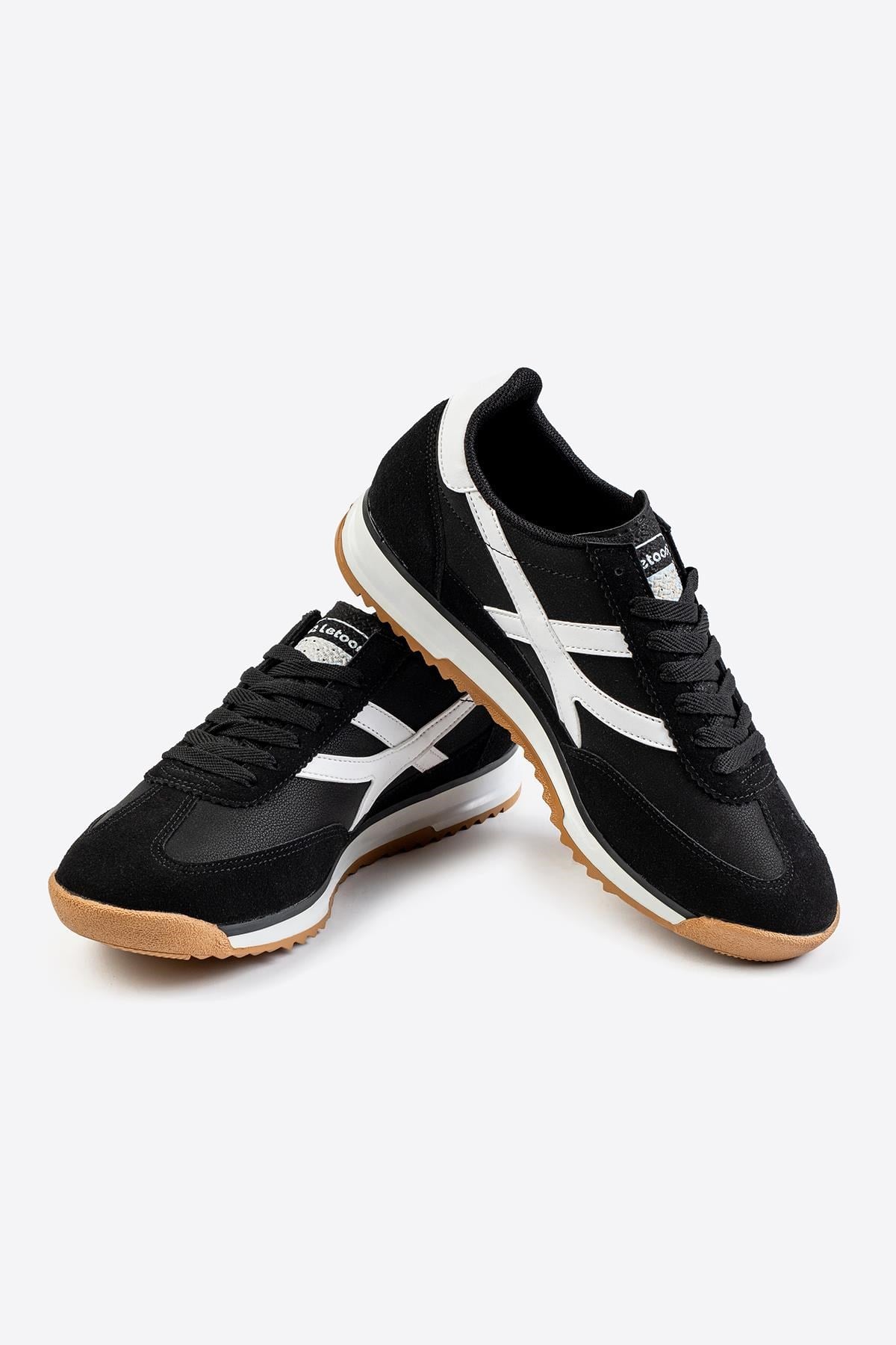 Letoon Retro Şerit Detaylı Siyah Beyaz Sneaker 