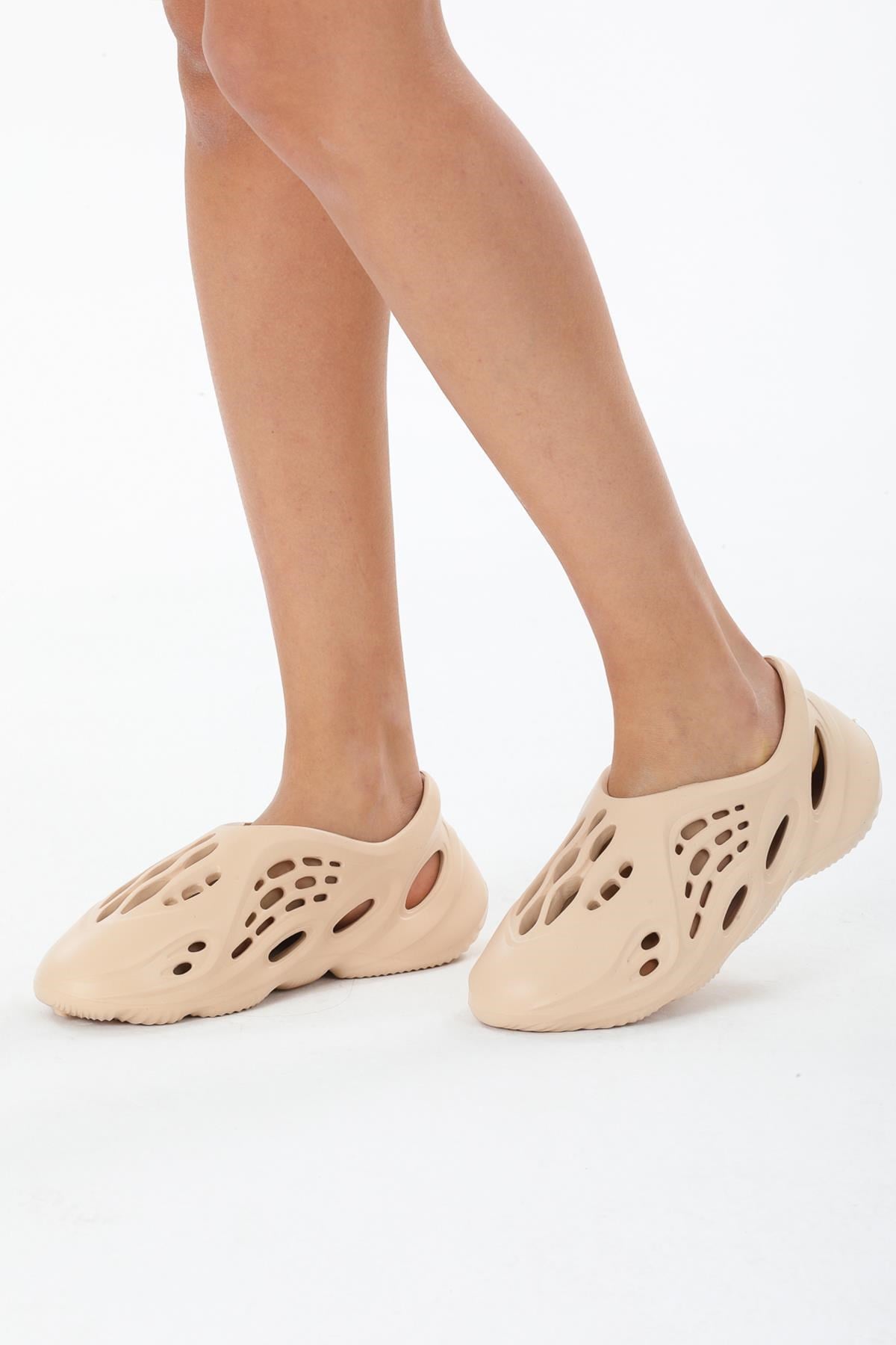Letoon 1107 Kadın Bej Sandalet