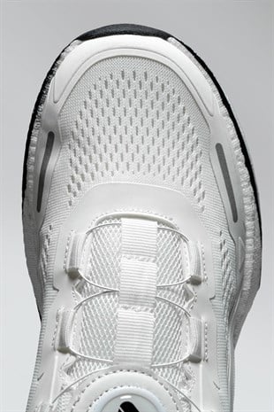 File Saya, Konforlu Taban, Günlük ve Aktif Kullanım İçin Sneaker 