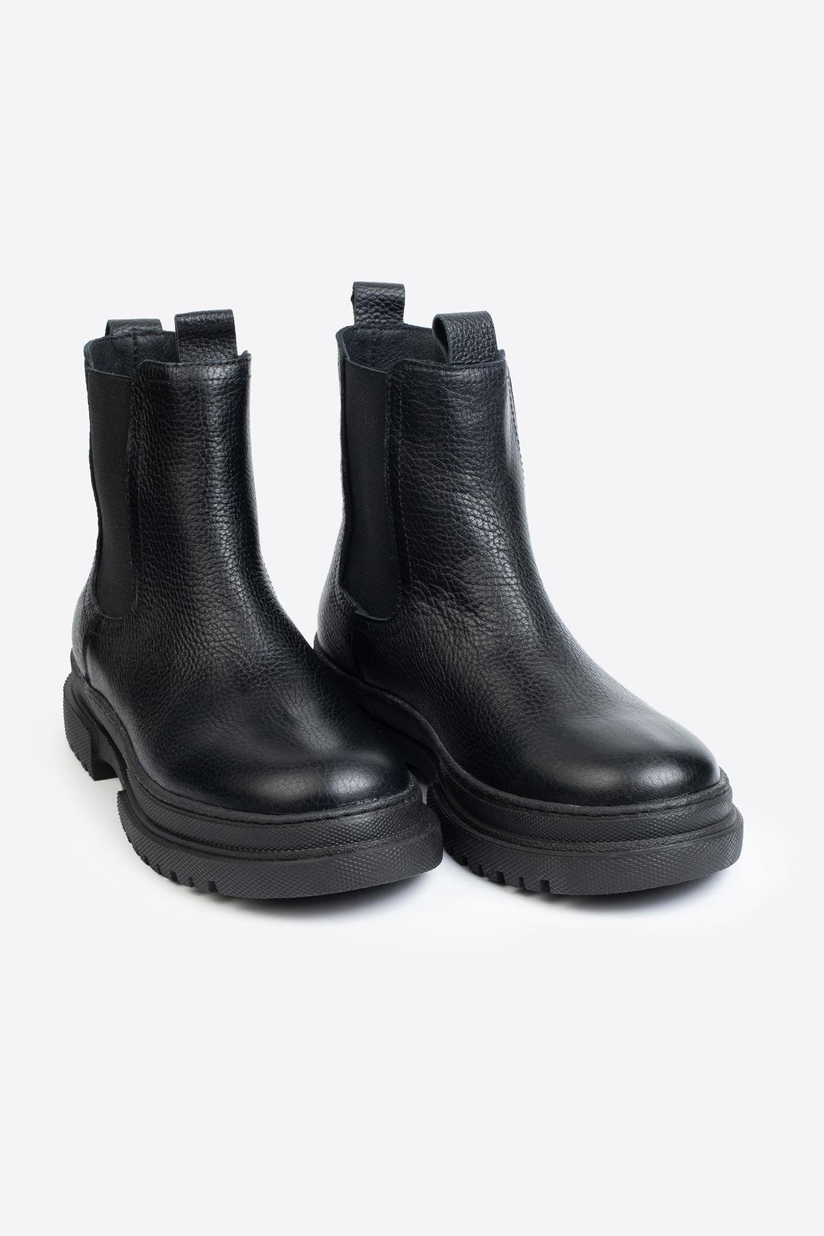 KADIN HAKİKİ DERİ BOT SİYAHKADIN HAKİKİ DERİ BOT SİYAH