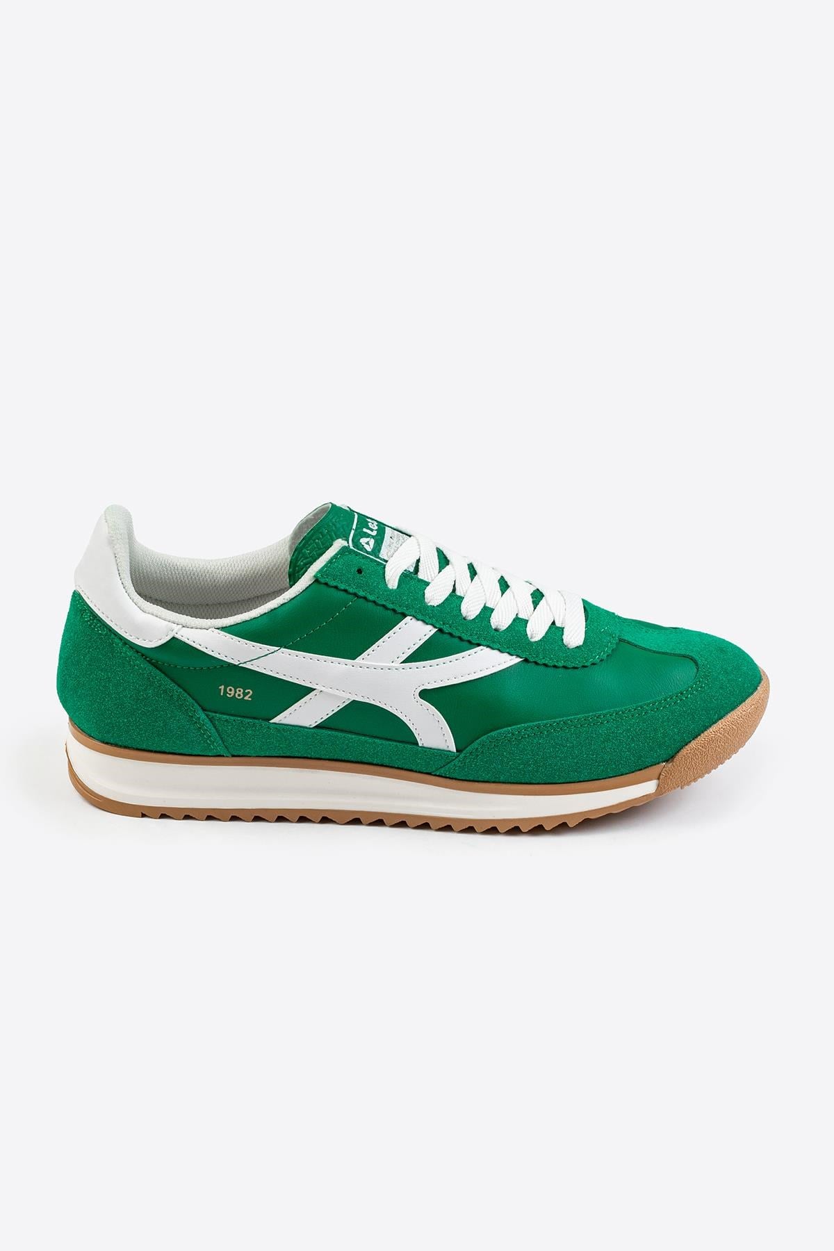Letoon Retro Şerit Detaylı Yeşil Sneaker Letoon Retro Şerit Detaylı Yeşil Sneaker 