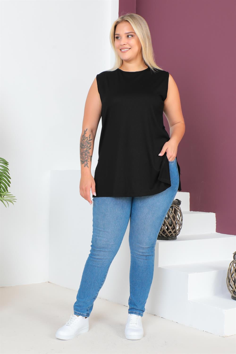 Siyah Büyük Beden Penye Kolsuz Bluz T-shirt - İçlik