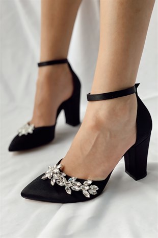Lito Siyah Saten Taş Detaylı Topuklu Ayakkabı