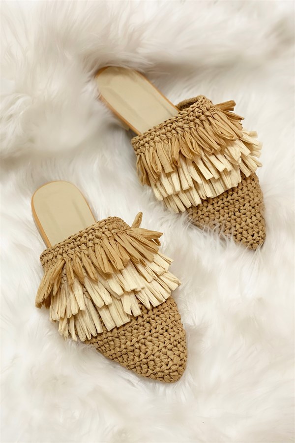 Toms Taba Örgü Bej Püskül Detaylı Terlik
