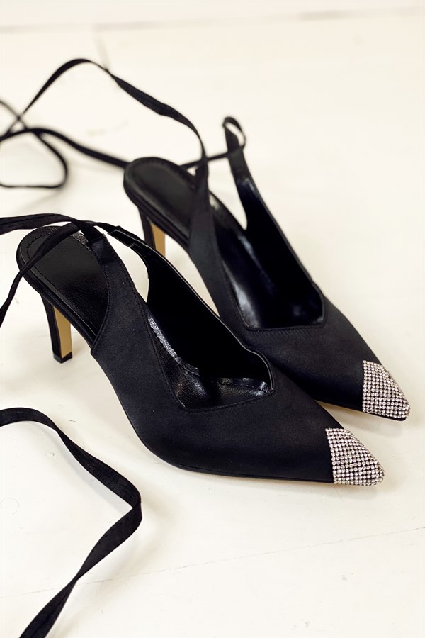 Julia Siyah Saten Taş Detaylı Bağlamalı Topuklu Ayakkabı