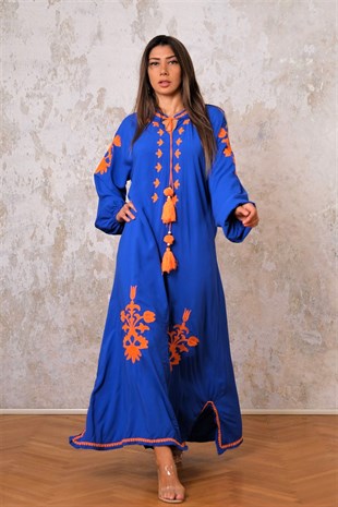 Saks Mavi Ottoman Nakışlı Püsküllü Yırtmaçlı Ucu Trimli Uzun Elbise