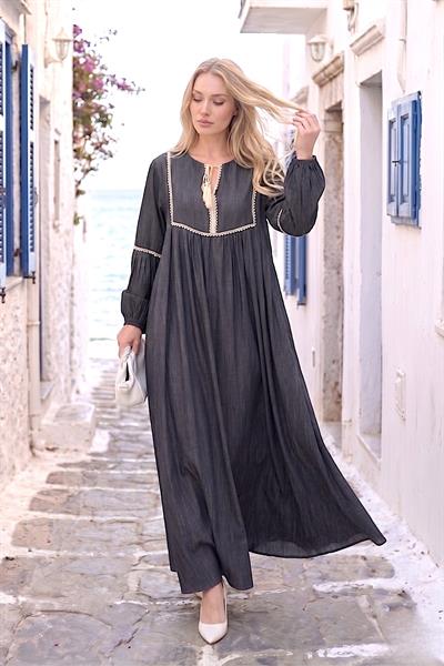 Siyah Püsküllü Tensel Uzun Elbise