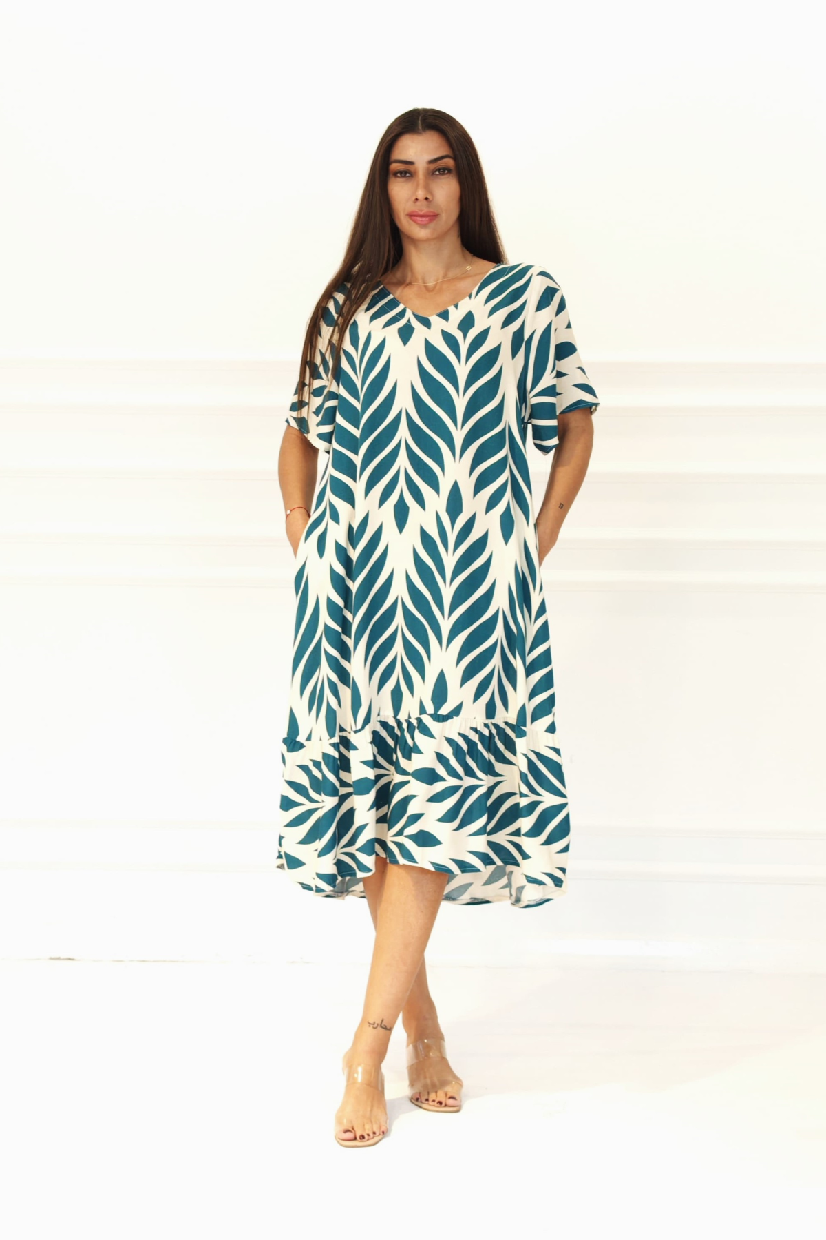 Haki Desenli V Yaka Cepli Etekleri Fırıfırlı Midi Elbise