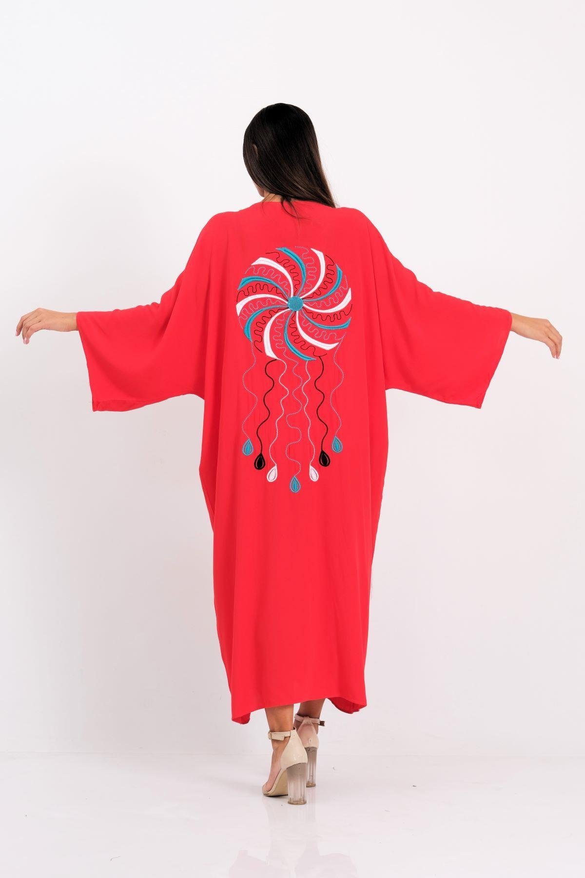 Kırmızı V Yaka Sırtı ve Cepleri Nakışlı Püsküllü Oversize Uzun Elbise