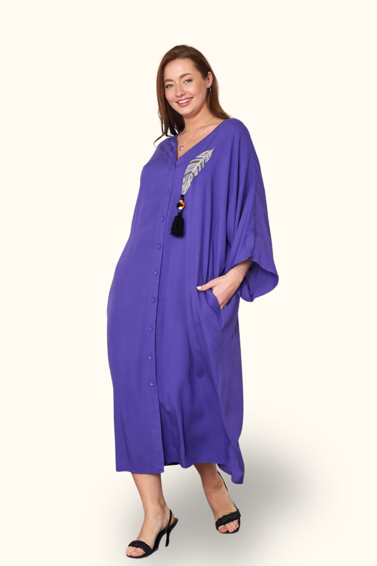 Mor V Yaka Tüy Nakışlı Boncuklu Cepli Oversize Uzun Elbise