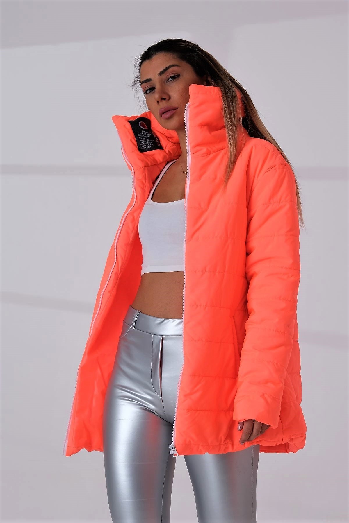 معطف طويل قابل للنفخ مقاوم للماء بياقة طويلة بياقة طويلة بقلنسوة الرمان