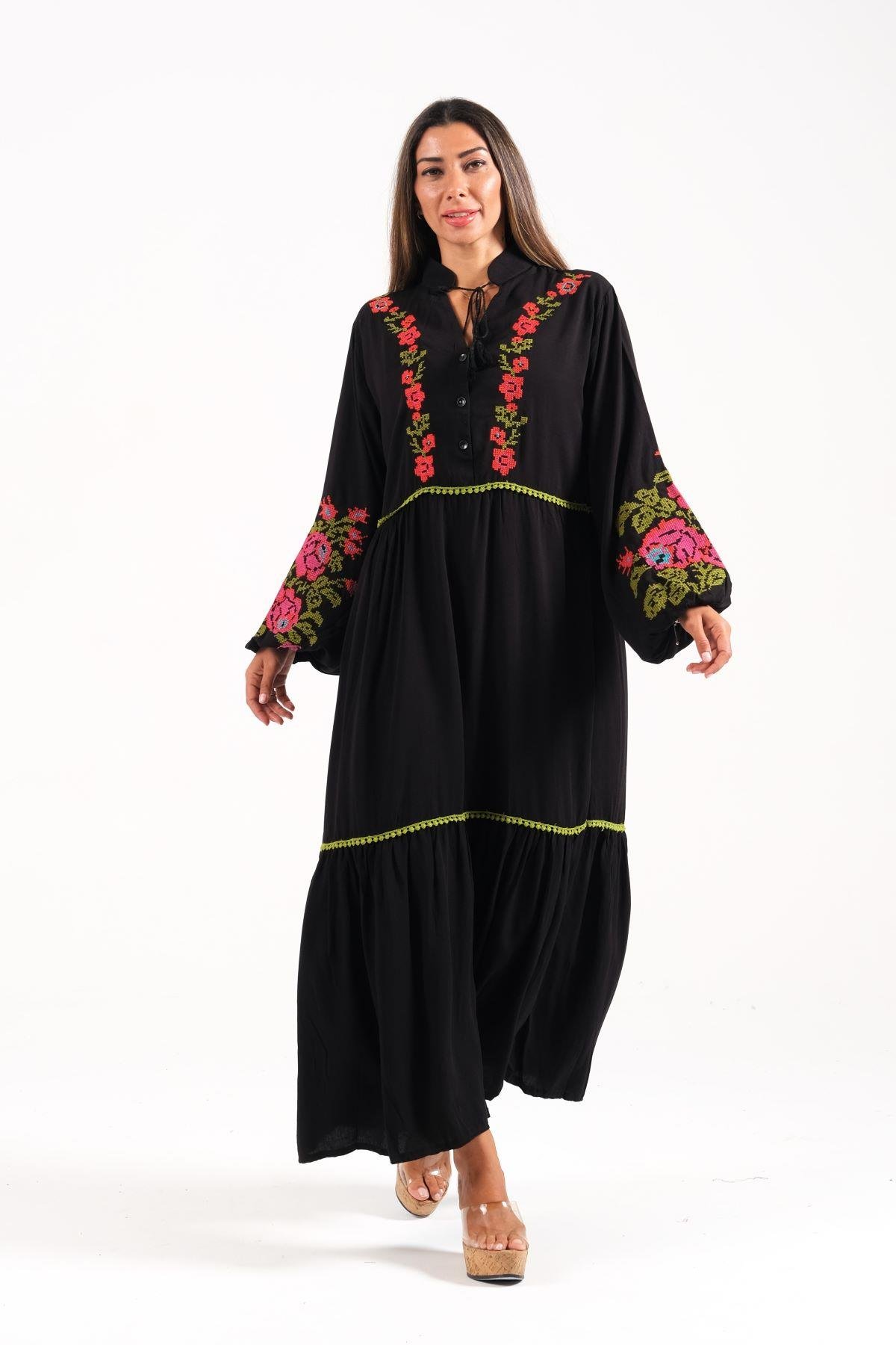 Siyah V Yaka Balon Kollu Çiçek Nakışlı Uzun Elbise