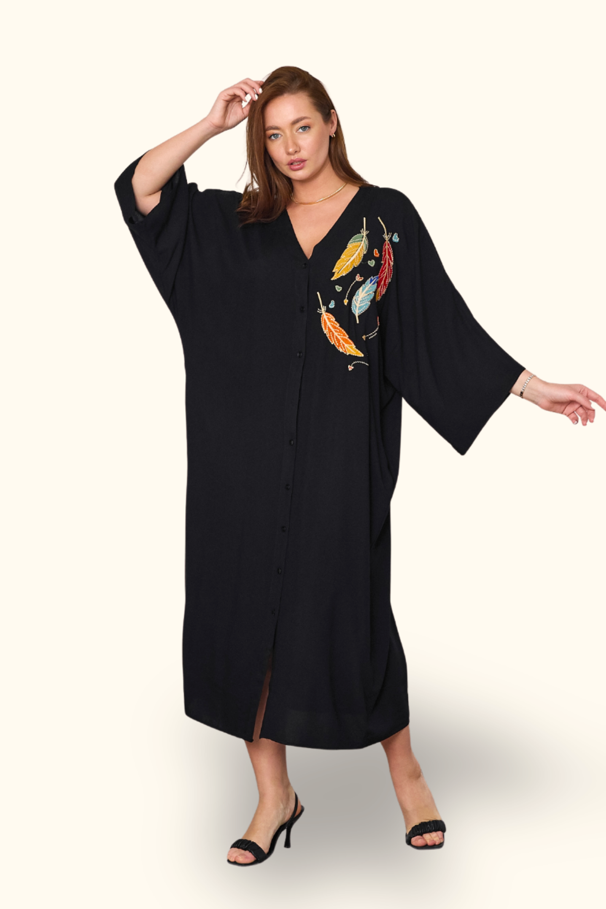 Siyah V Yaka Göğsü Nota Nakışlı Cepli Oversize Uzun Gömlek Elbise