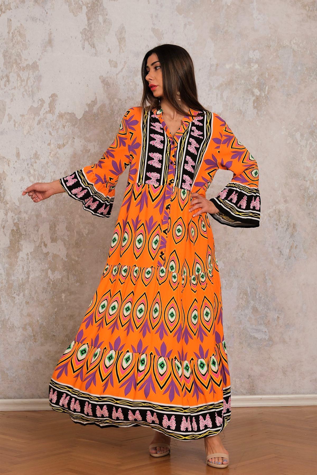 Turuncu Desenli V Yaka Kolu Volanlı Önden Düğmeli Eteği Kat Kat Uzun Elbise 