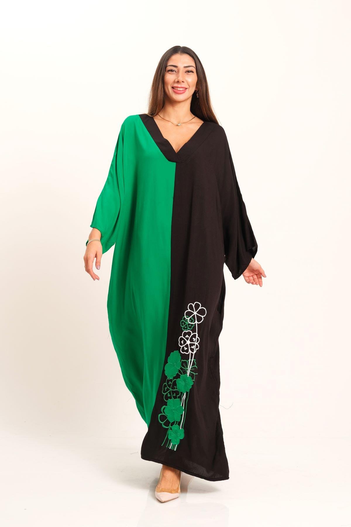 Yeşil Siyah Garnili V Yaka Eteği Nakışlı Cepli Oversize Uzun Elbise
