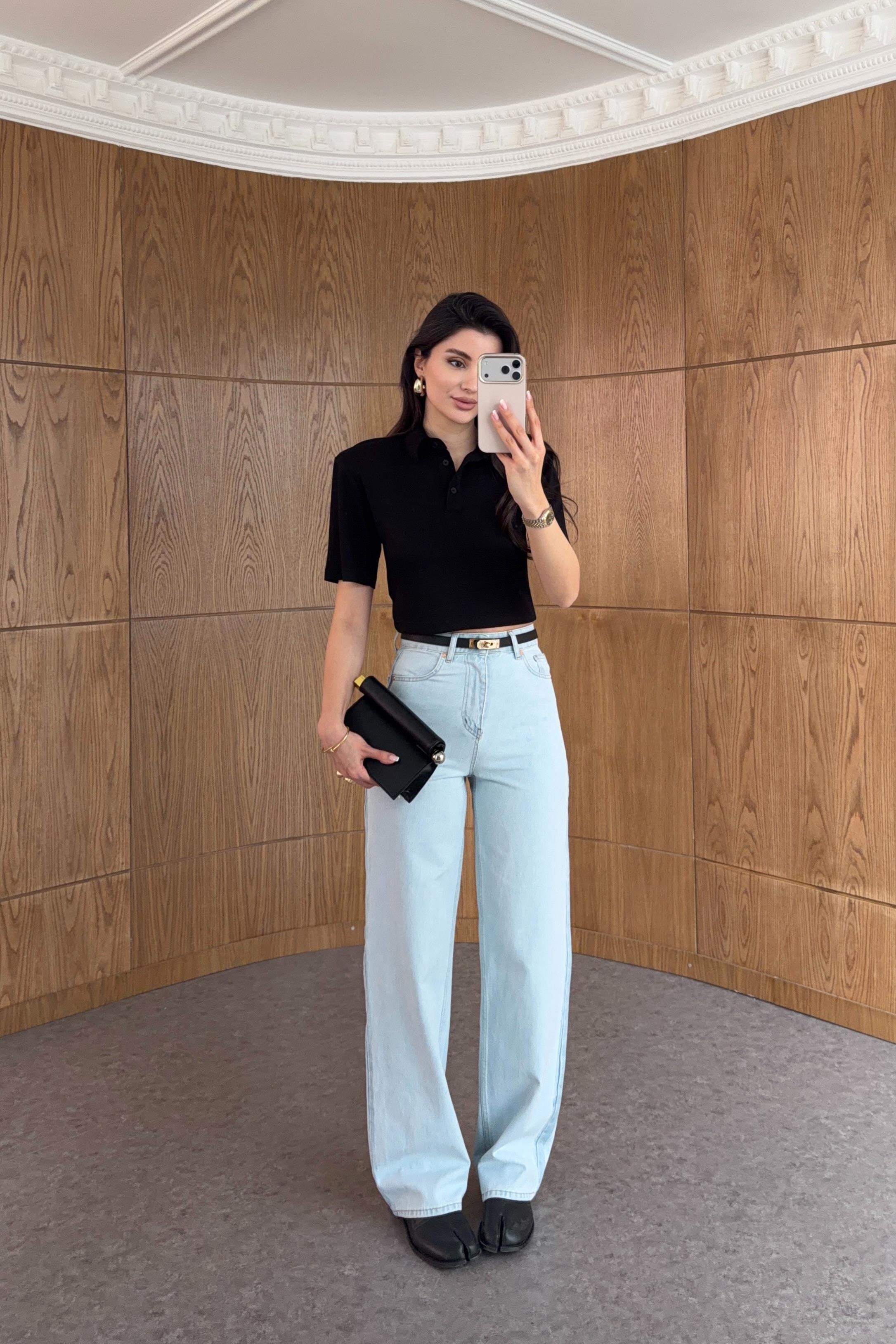 Arka Cep Detaylı Buz Mavi Jean