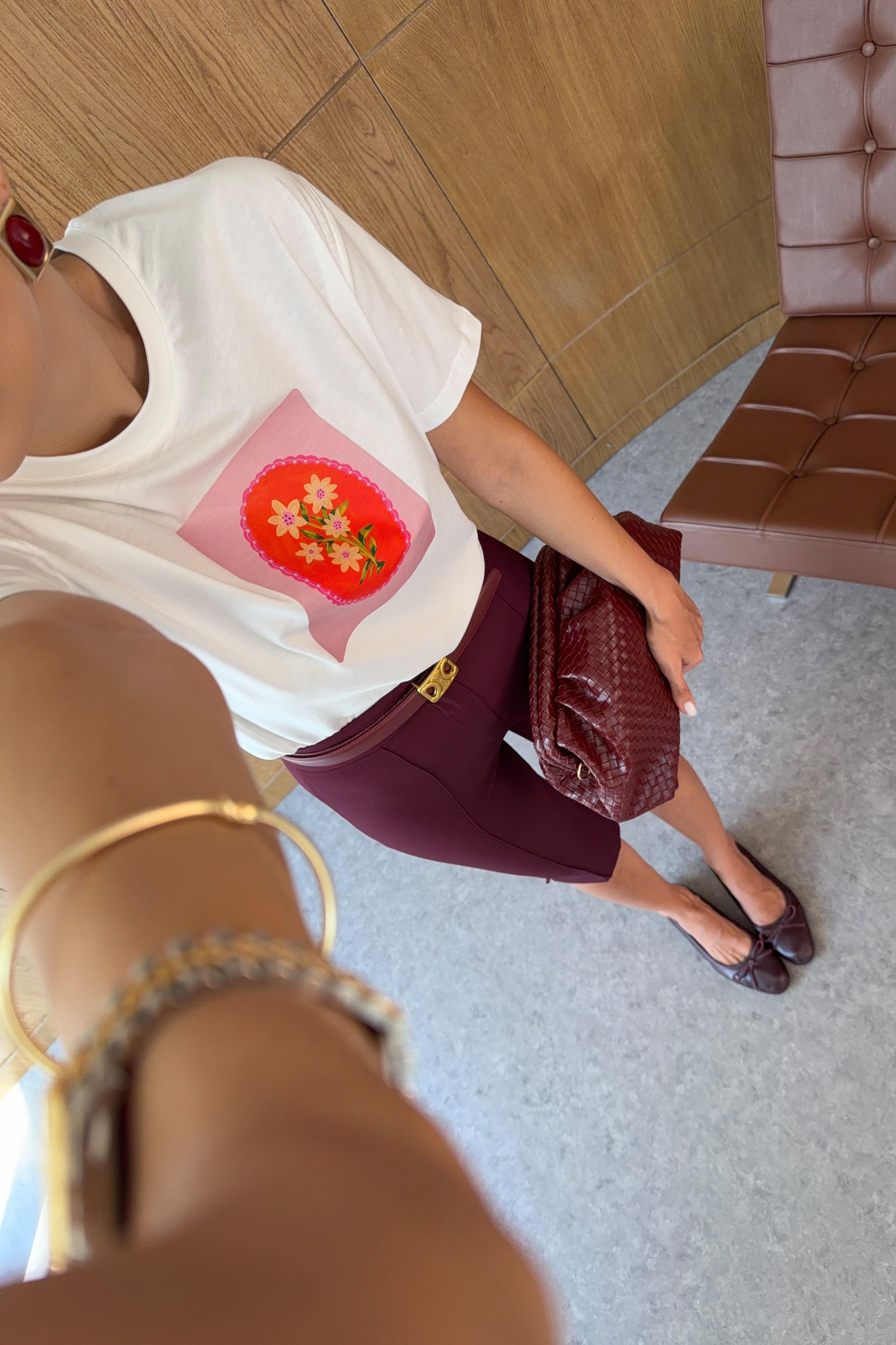 Çiçek Baskılı Beyaz Tshirt