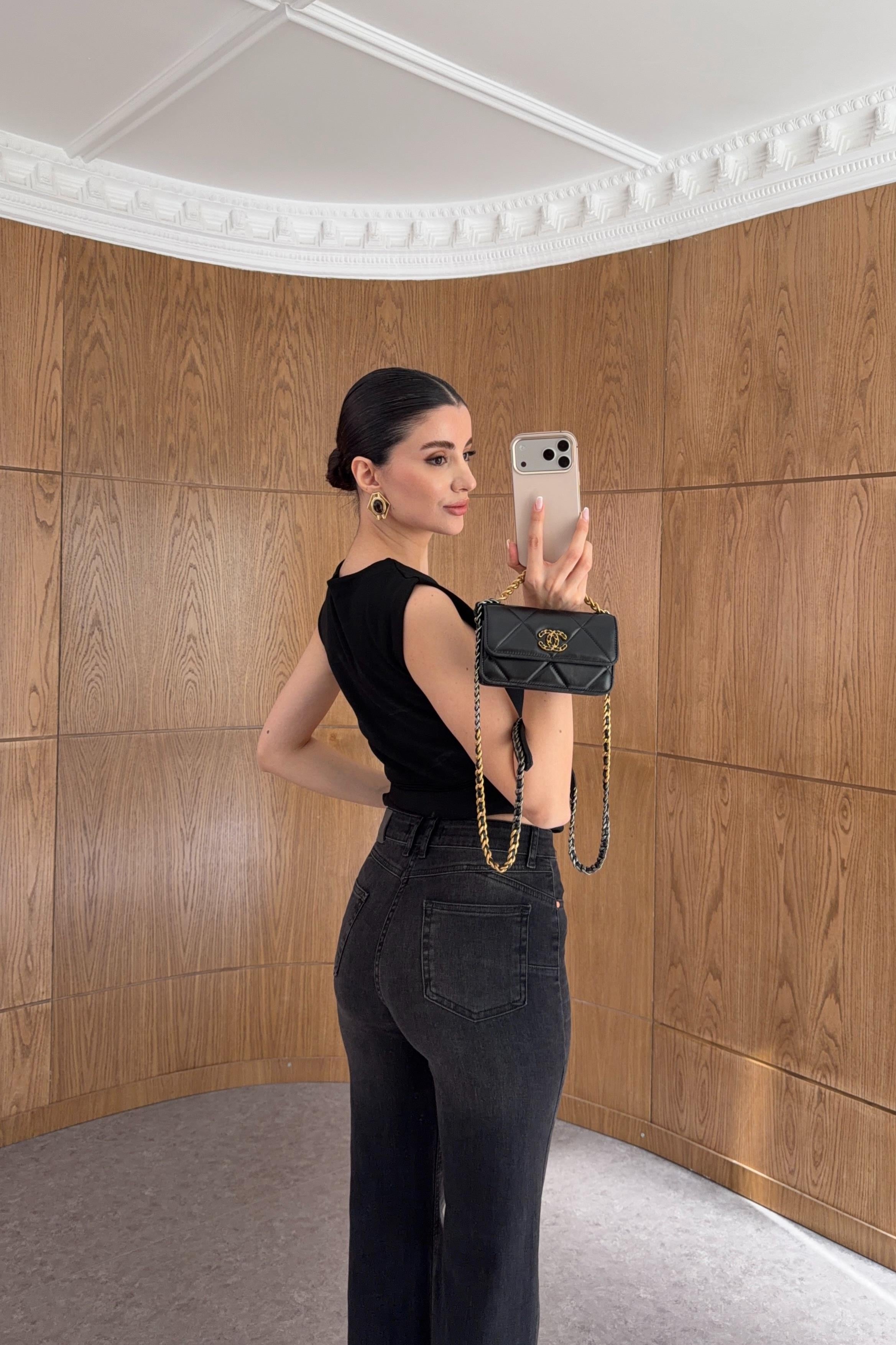 Kesik Paça Antrasit Push-up Jean