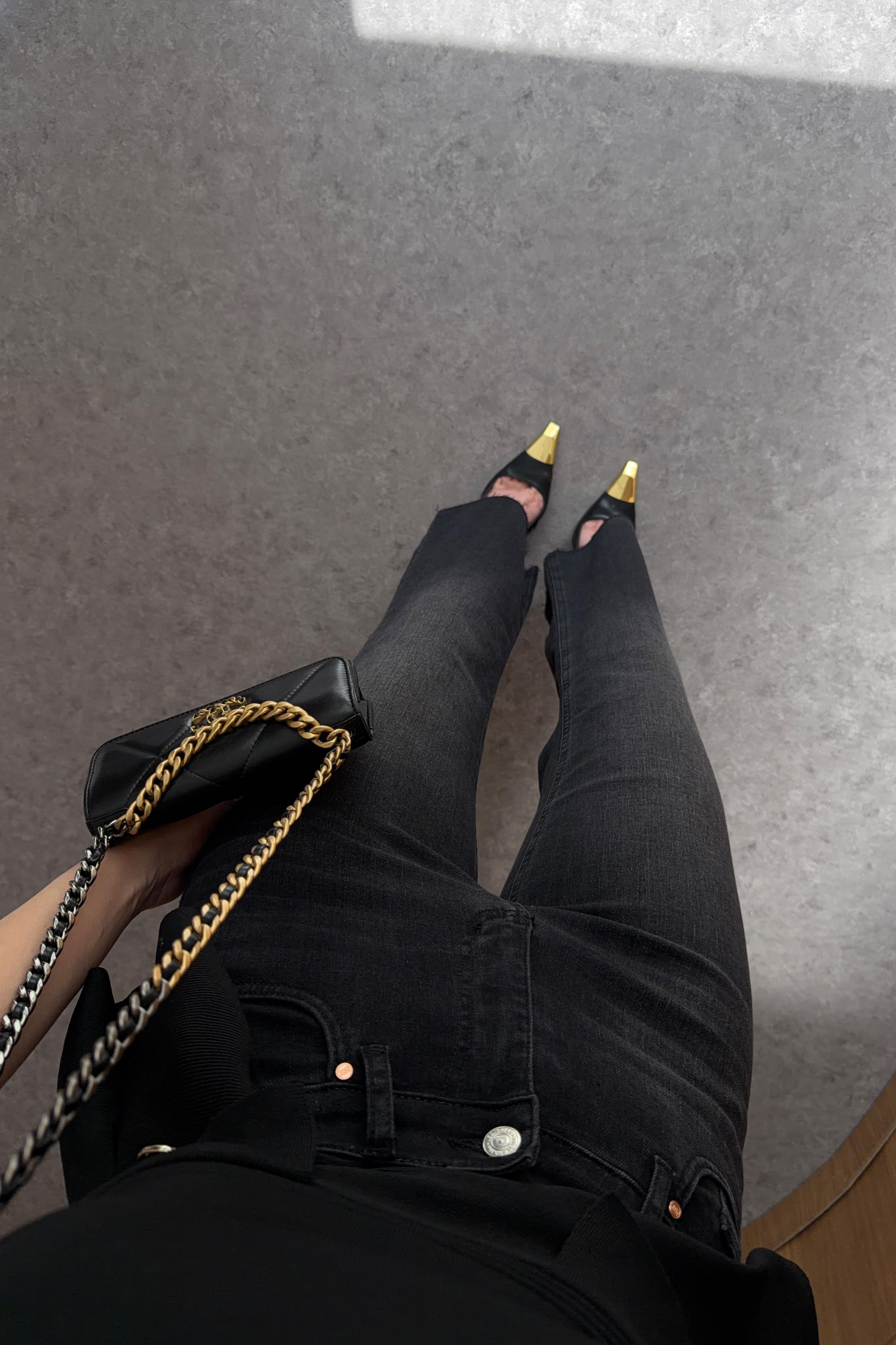 Kesik Paça Antrasit Push-up Jean