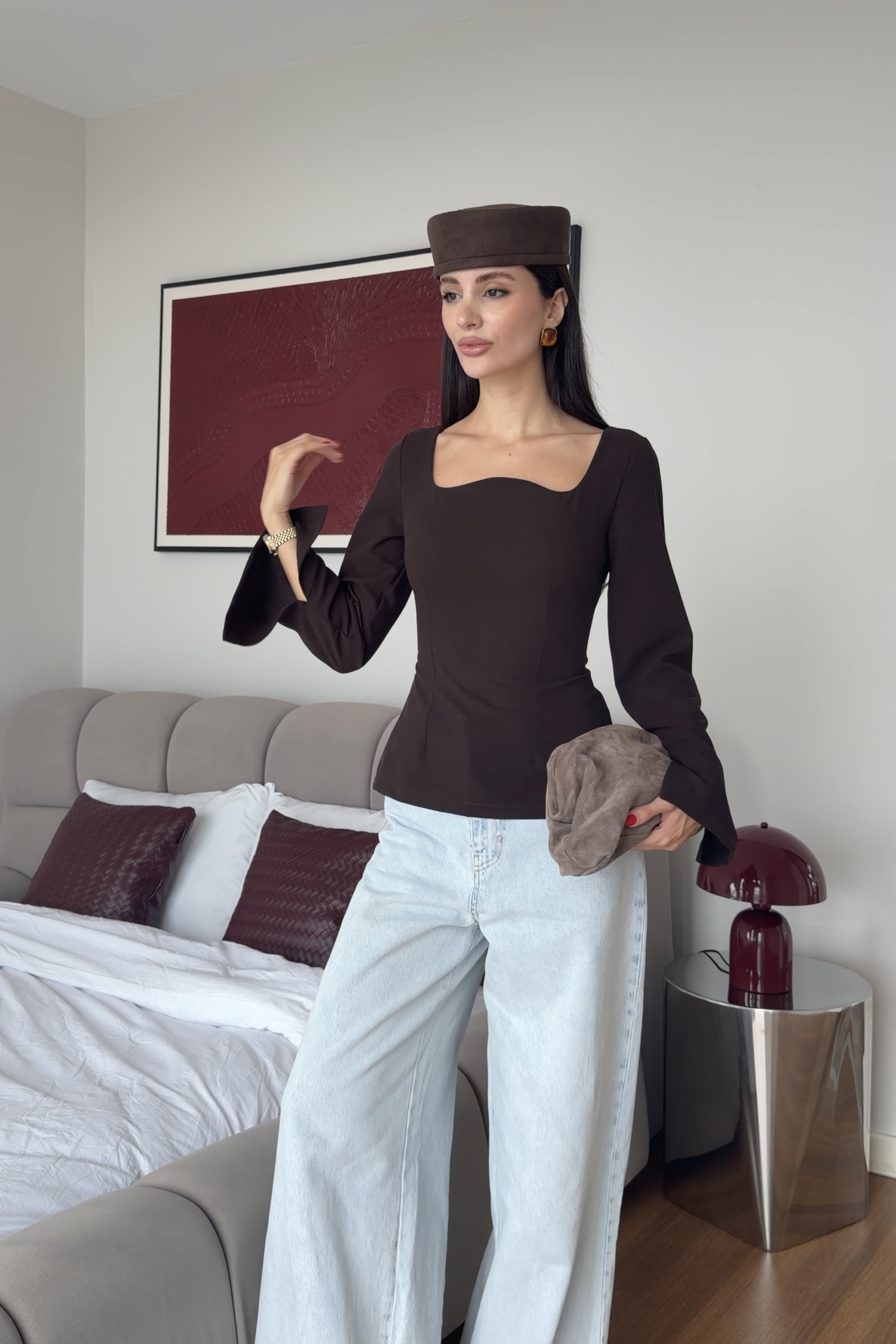 Oval Yakalı Kahve Bluz