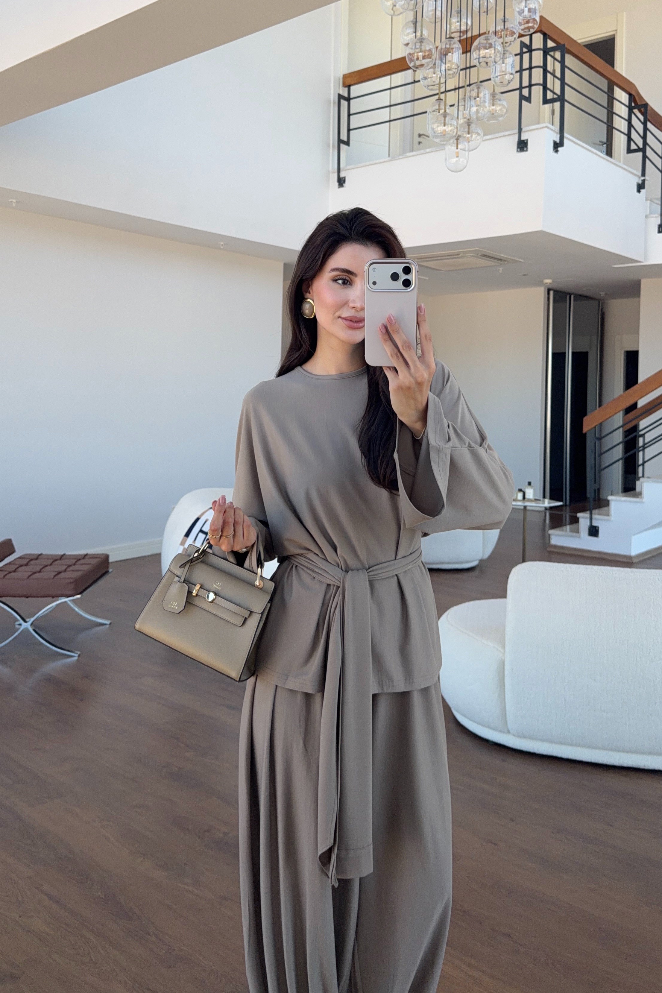 Seyyar Fularlı Likralı Vizon Premium Takım