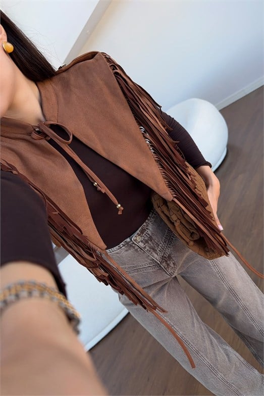 Taba Süet Püsküllü Crop Panço Bluz