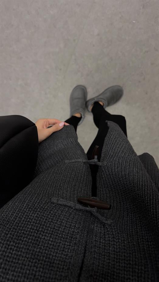 3 Düğmeli Antrasit Hırka