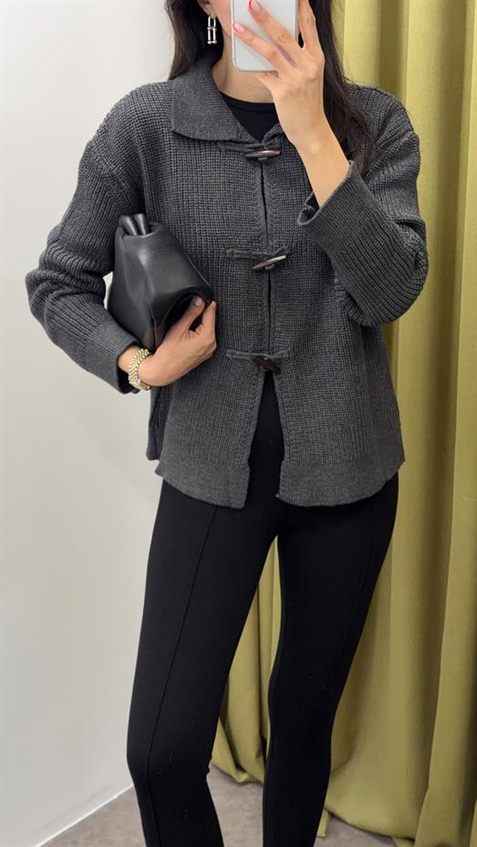 3 Düğmeli Antrasit Hırka