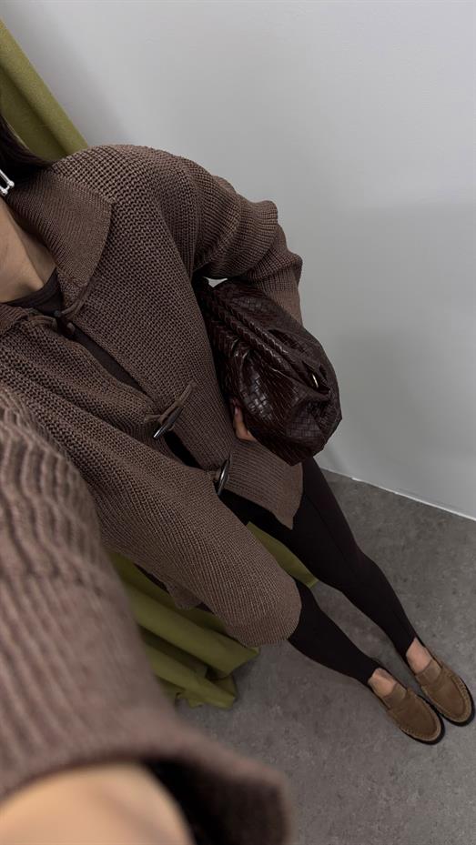 3 Düğmeli Kahve Hırka