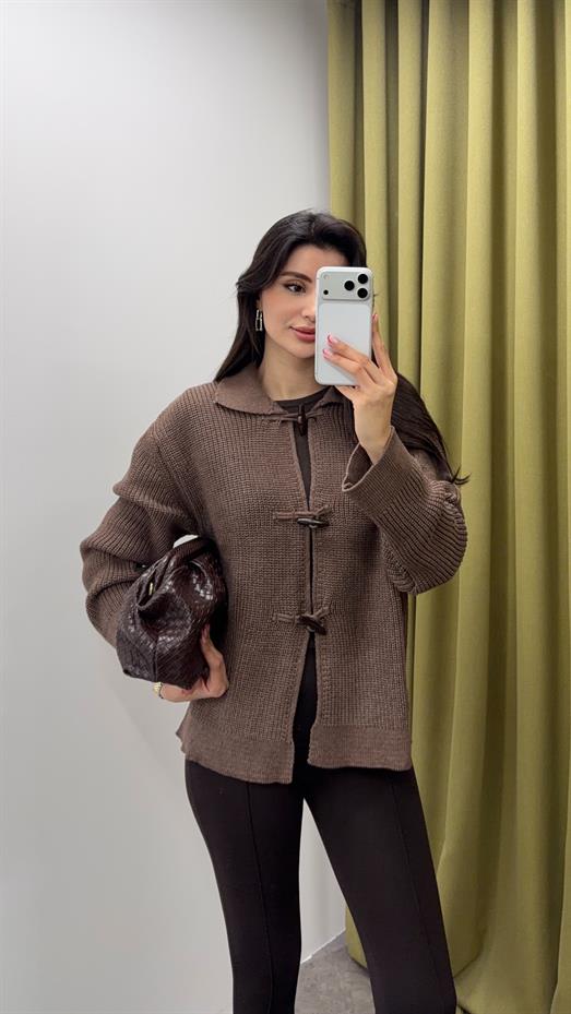 3 Düğmeli Kahve Hırka