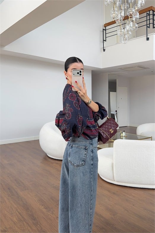 Açık Mavi Yıkamalı Barrel Jean
