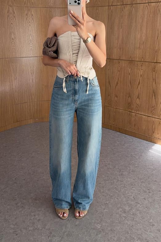Açık Mavi Yıkamalı Relax Fit Jean