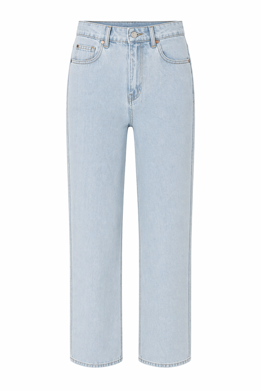 Arka Cep Detaylı Buz Mavi Jean