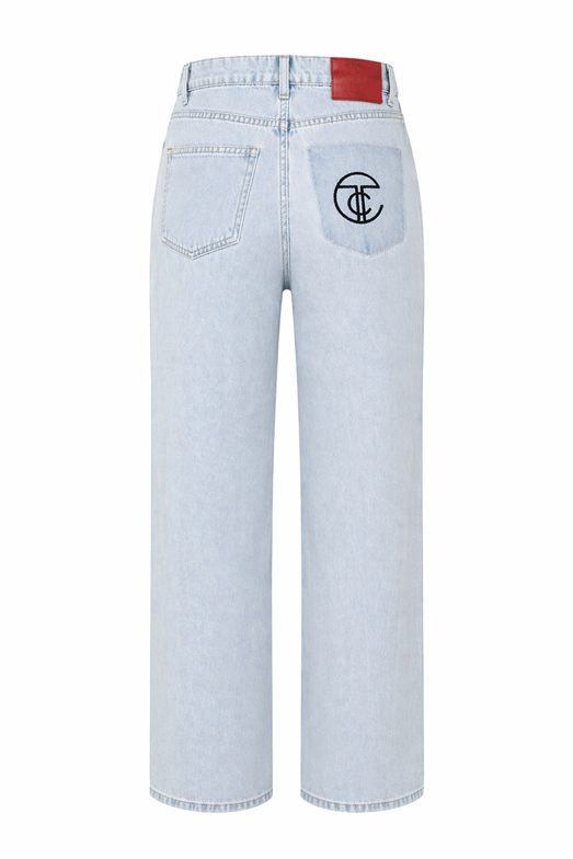 Arka Cep Detaylı Buz Mavi Jean