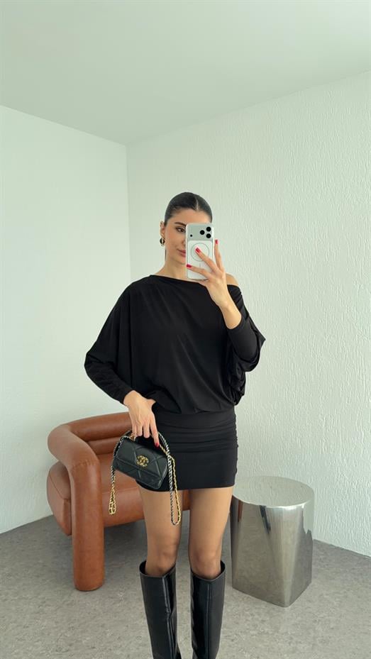 Asimetrik Kesim Siyah Mini Elbise